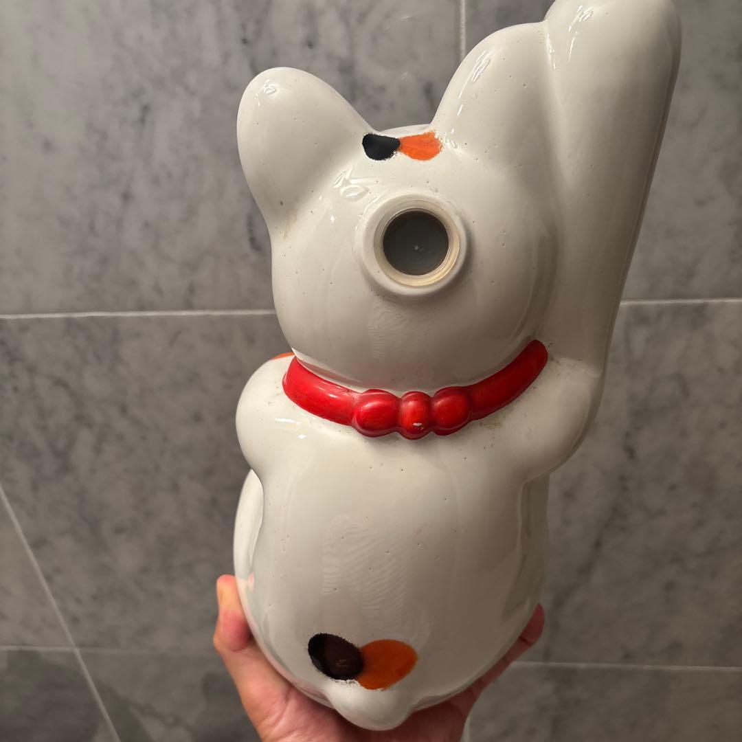 ヴィンテージ手描きの瞳やふっくらとしたお顔が美しい招き猫