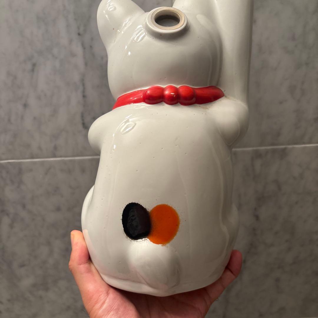 ヴィンテージ手描きの瞳やふっくらとしたお顔が美しい招き猫