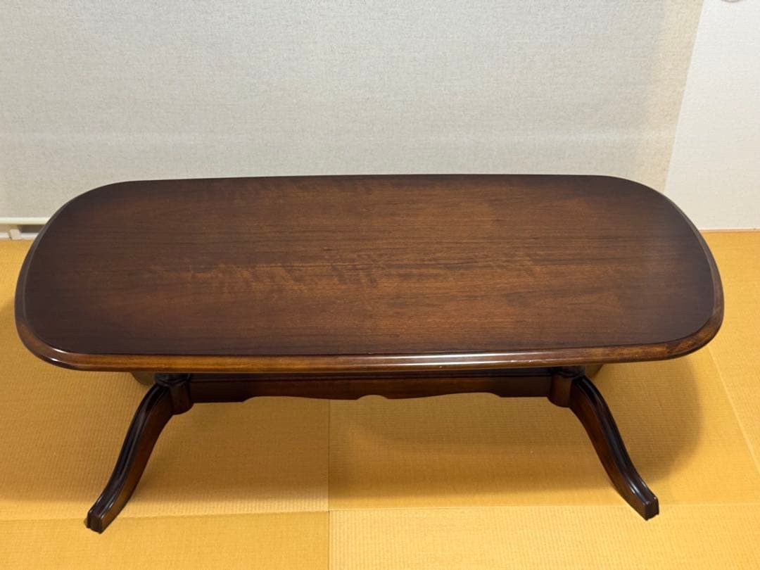 希少　美品【カリモク】コロニアル テーブル　リビングテーブル　天板ガラス付き