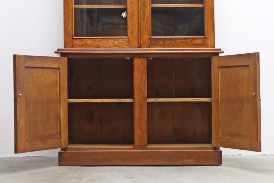 英国 イギリス オーク材 ヴィンテージ ガラス キャビネット 飾り棚 食器棚