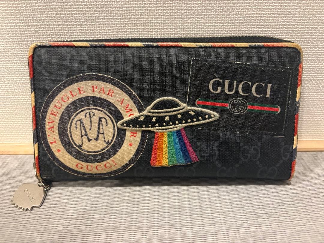 【希少】グッチ ナイト クーリエ ラウンドジップウォレット 長財布 ブラック