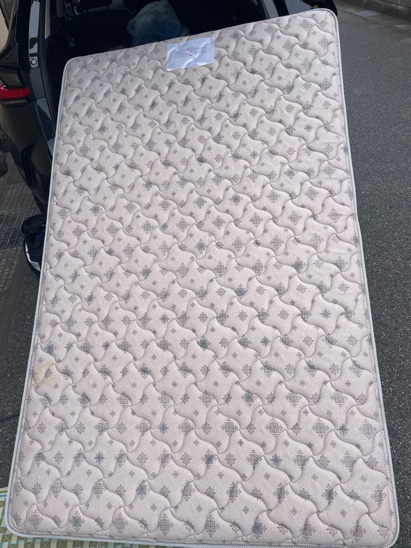 セミダブル スプリングマットレス 軽い汚れあり