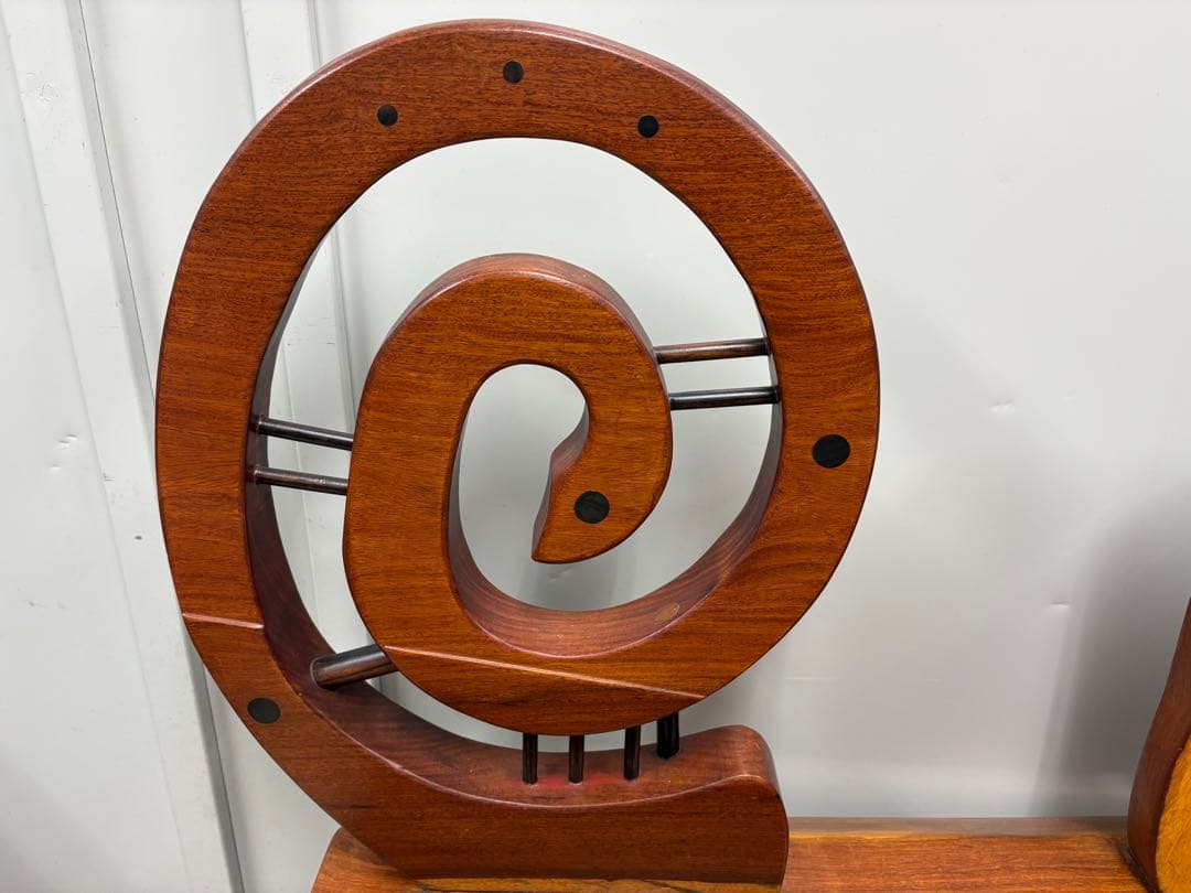 モンキーポット材の アジアンテイスト　アンティークチェ