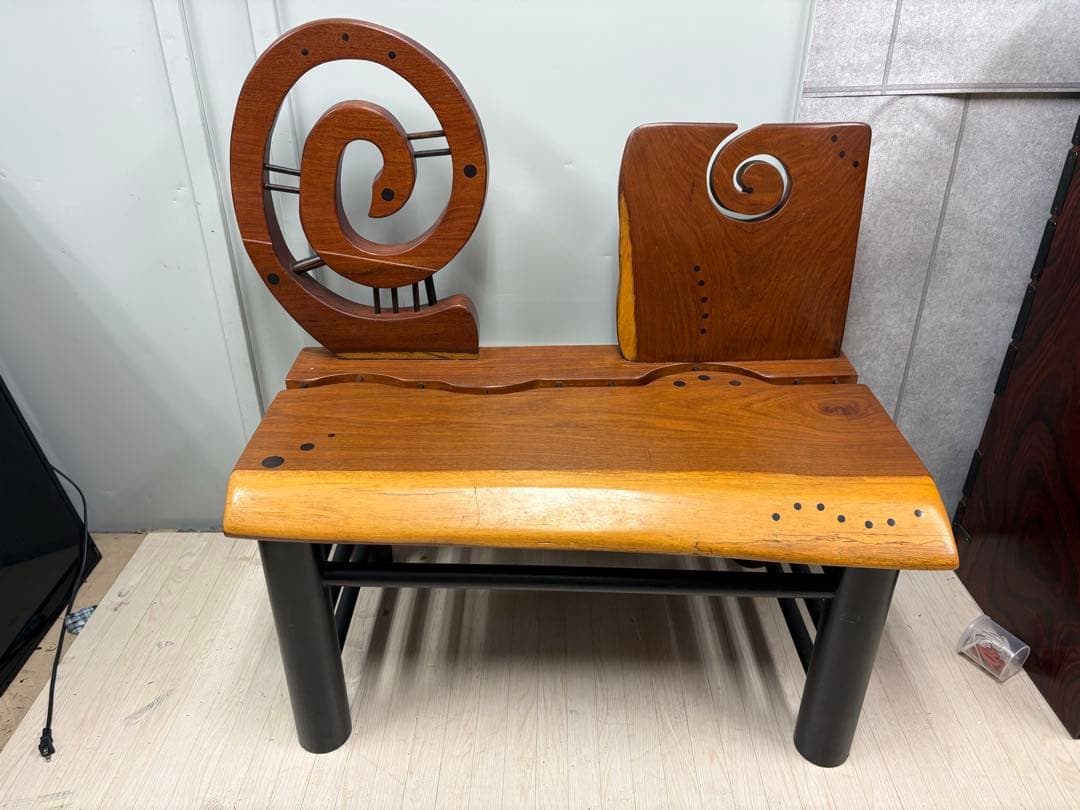 モンキーポット材の アジアンテイスト　アンティークチェ