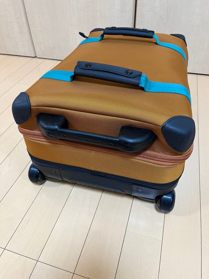 【たこやき商会】新品未使用 Burton キャリーバック 38L
