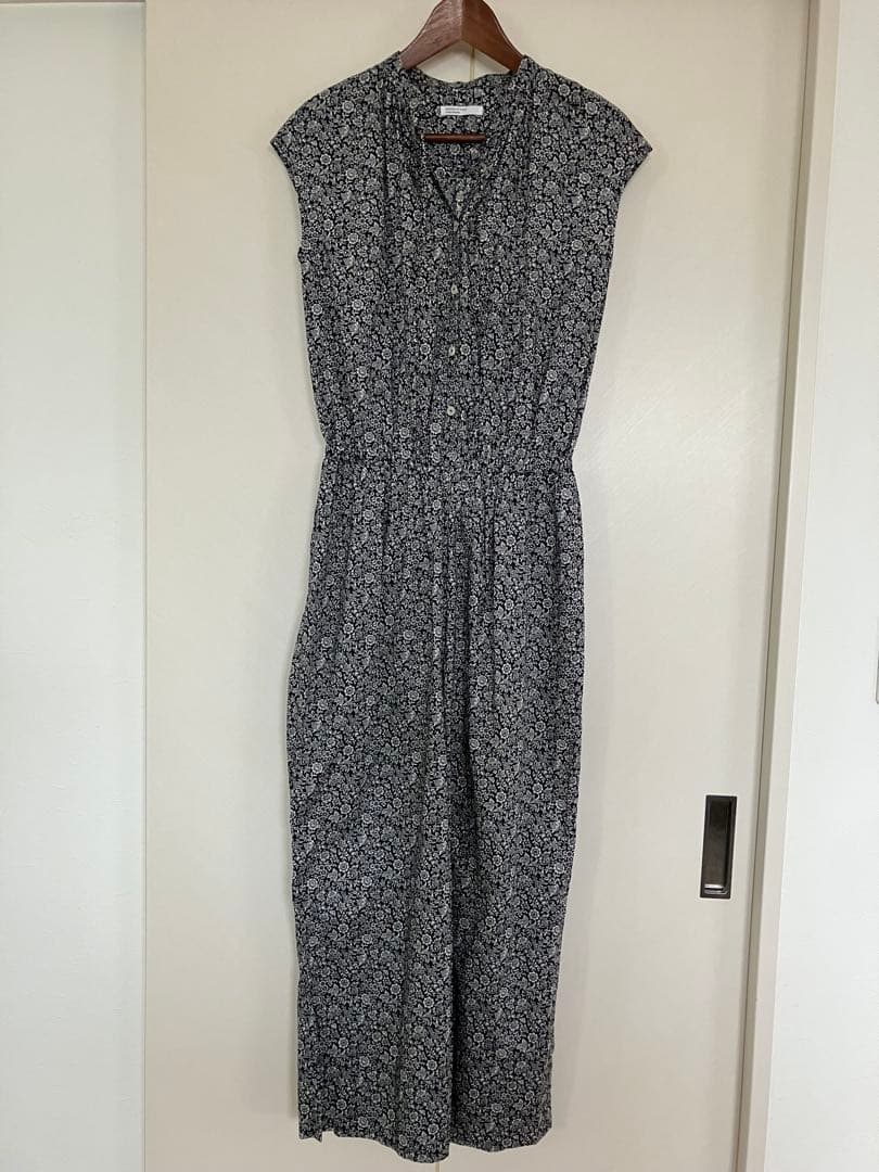 北欧暮らしの道具店　リバティプリントのオールインワン（Sサイズ)