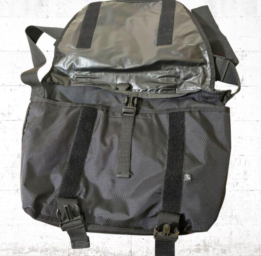 希少　stussy ナイロン　メッセンジャーバッグ　大きめ　防水　90S