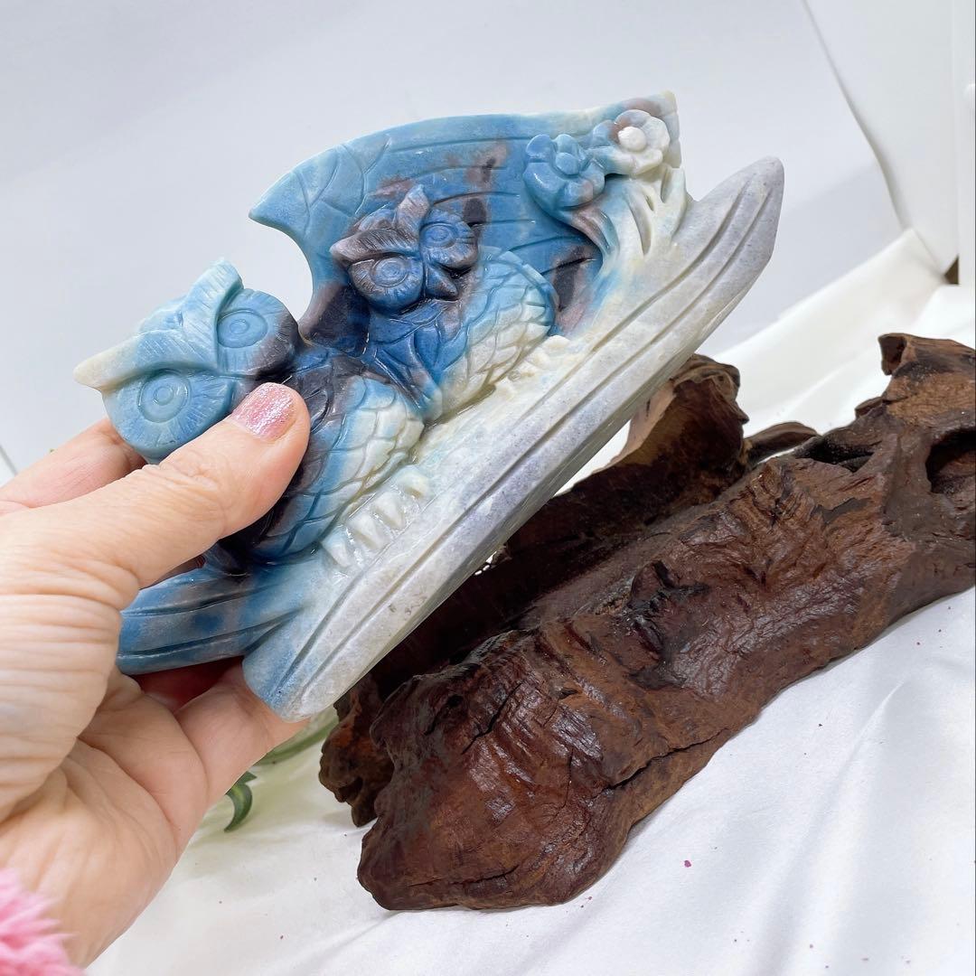 【天然石】トロレアイト 大きなフクロウのカービング★置き物