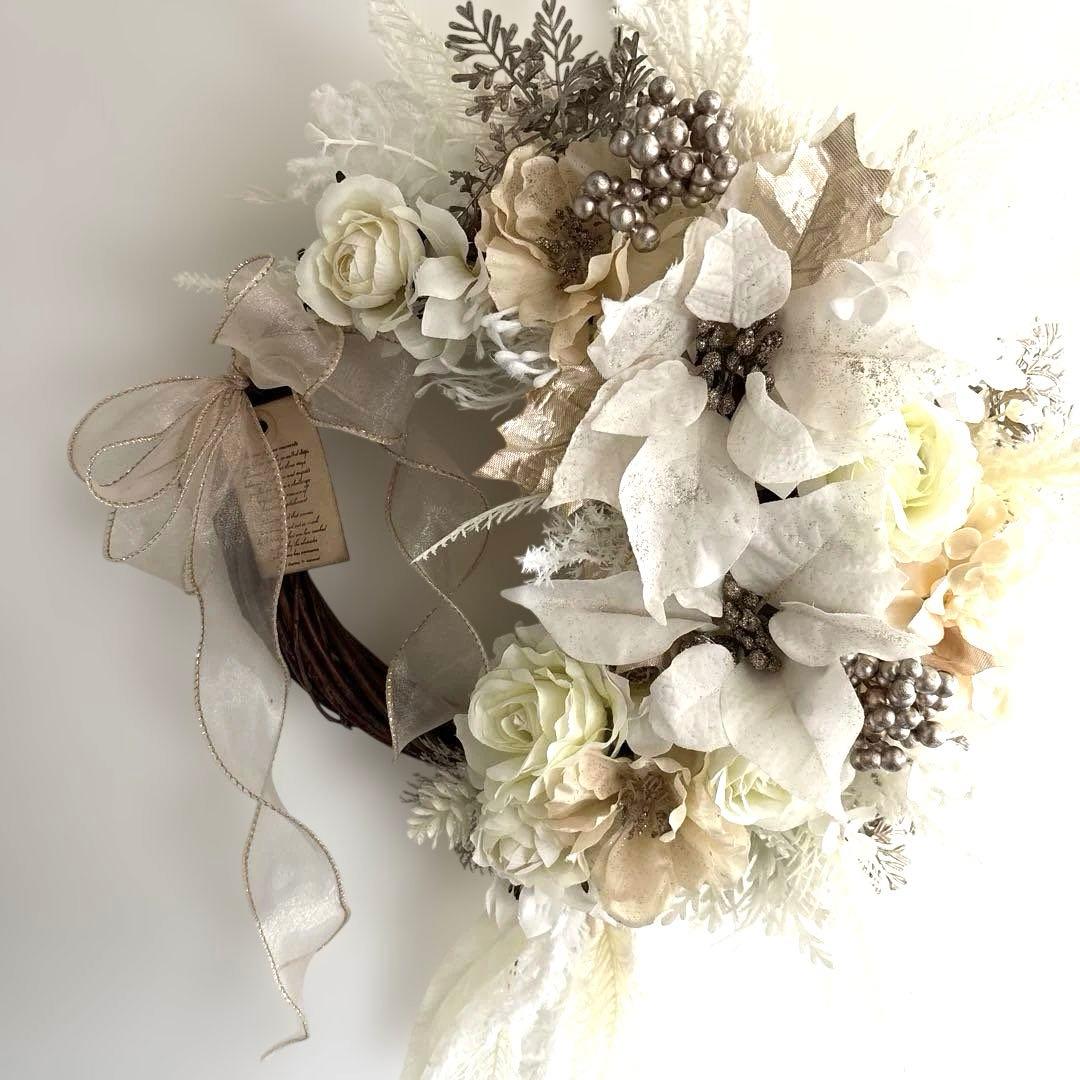 ⭐︎＊まゆフラワーリース＊　玄関リース　クリスマスリース　ホワイト　ゴールド