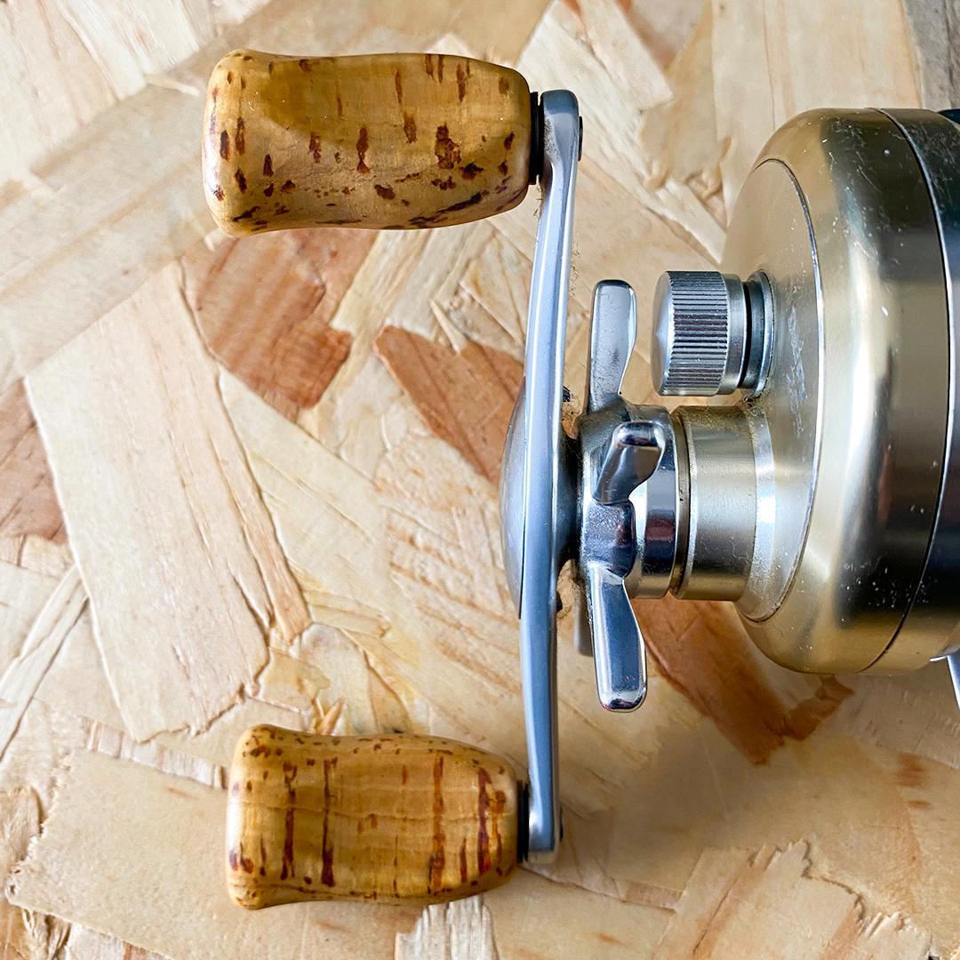 ダイワ『ミリオネア』CV-Z 203（右巻き）