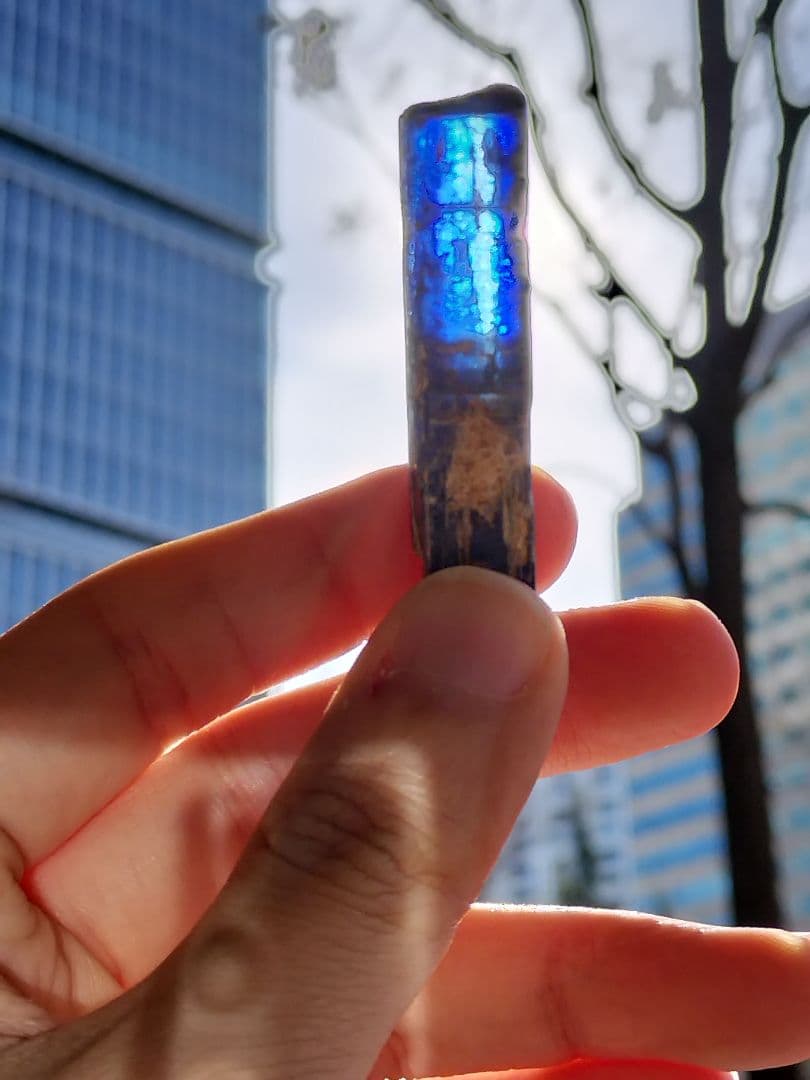 ヒマラヤカイヤナイト原石