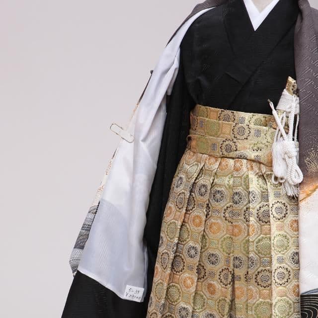 七五三 男の子 羽織 袴 肌襦袢 黒着物 金襴 帯 懐剣 白足袋 鷹 波 5歳