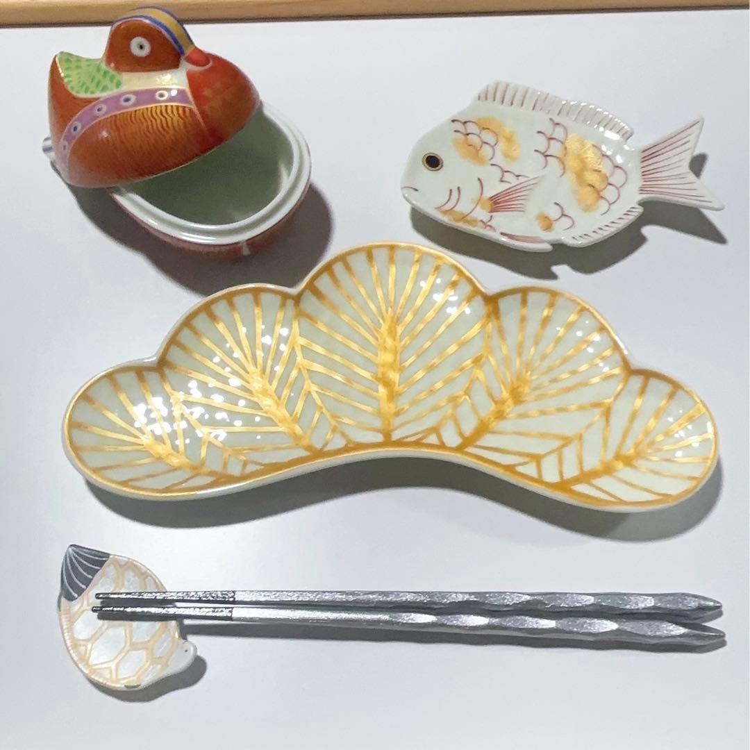 【☆お得なお品☆】【新品】有田焼幸楽窯　錦琳派おしどり蓋物雄雌セット　縁起物