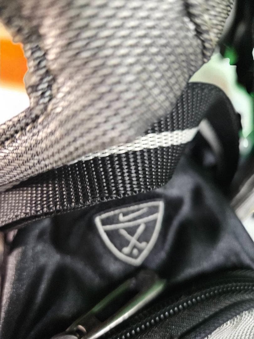 じゆん送料無料/美品　Nike Golf スタンド式キャディバッグ /ック