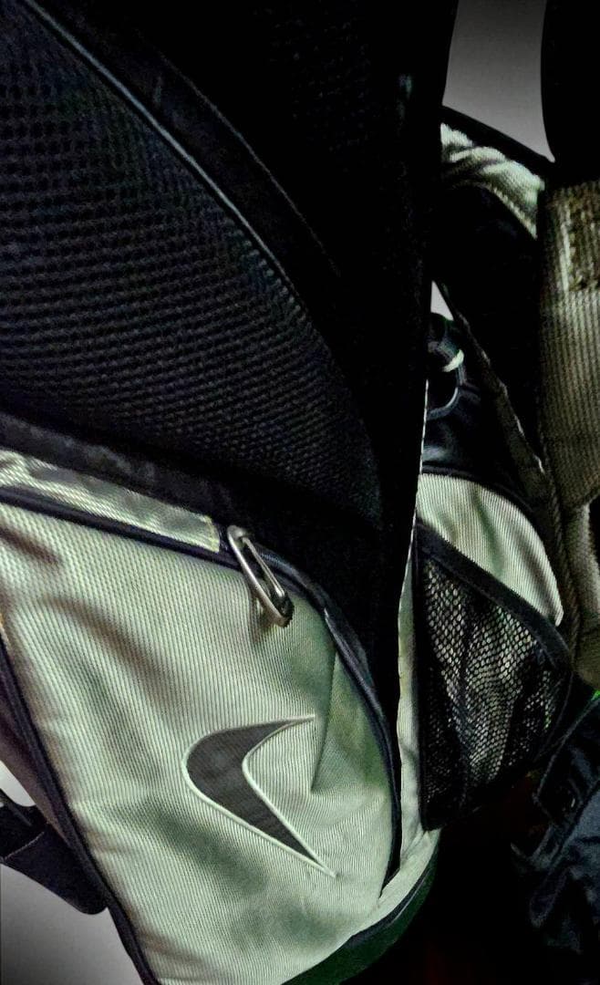 じゆん送料無料/美品　Nike Golf スタンド式キャディバッグ /ック