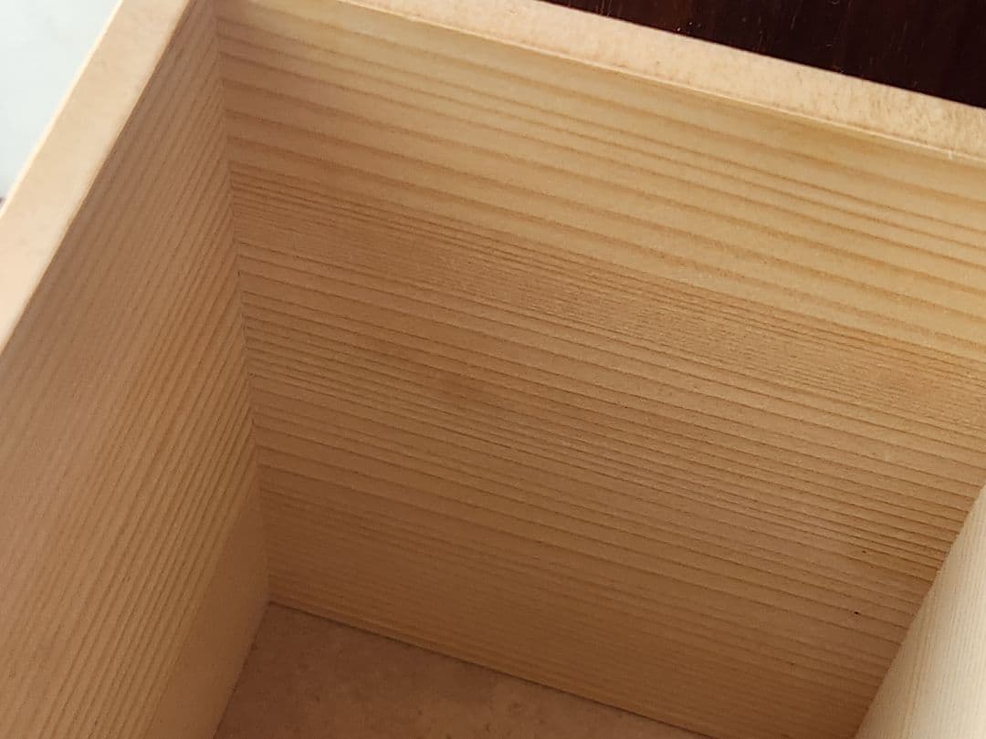 北欧暮らしの道具店 「道具も気持ちも整うメイクボックス」　②