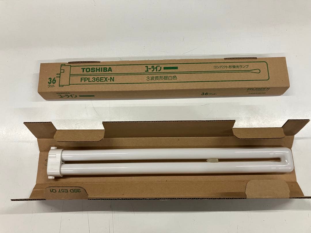 TOSHIBA FPL36EX-N 36ワット コンパクト形蛍光灯　40本セット