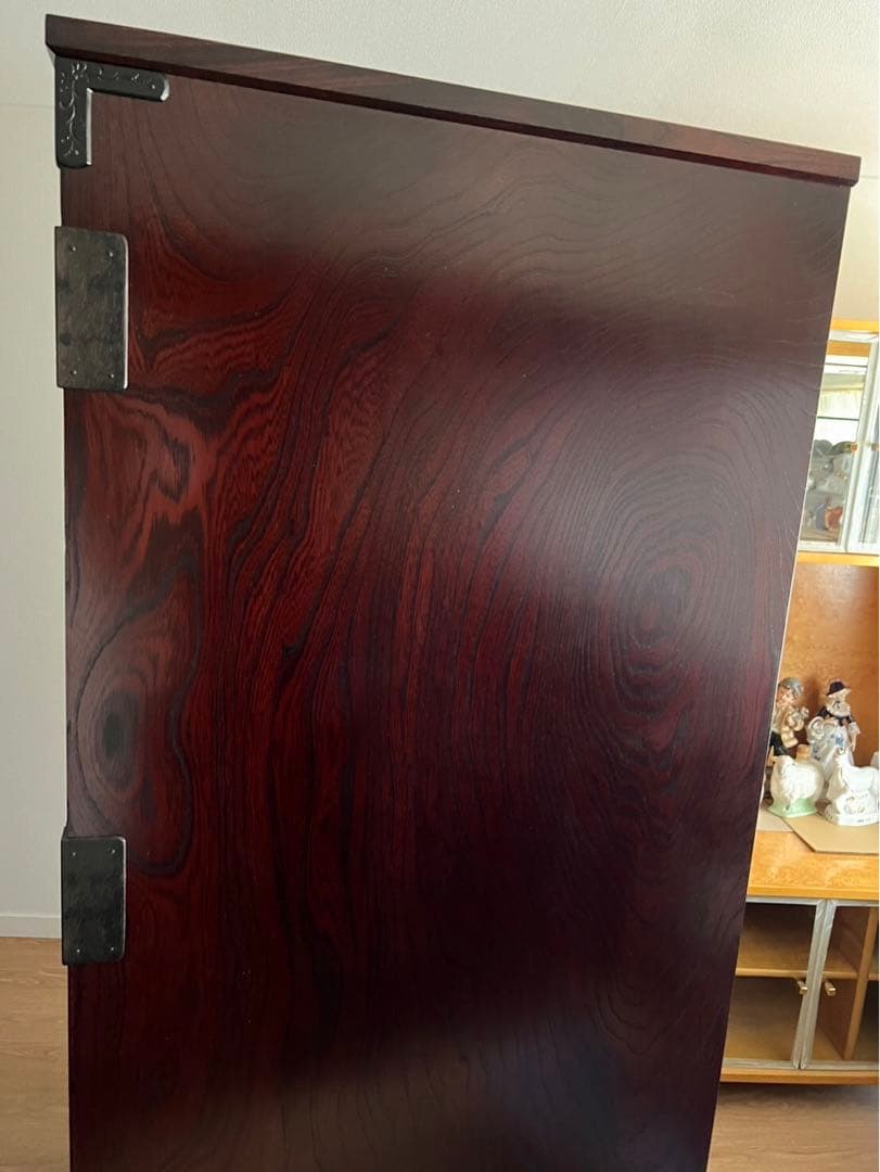 展示品 伝統工芸品の岩谷堂箪笥 最高級の欅材使用の整理箪笥。60万