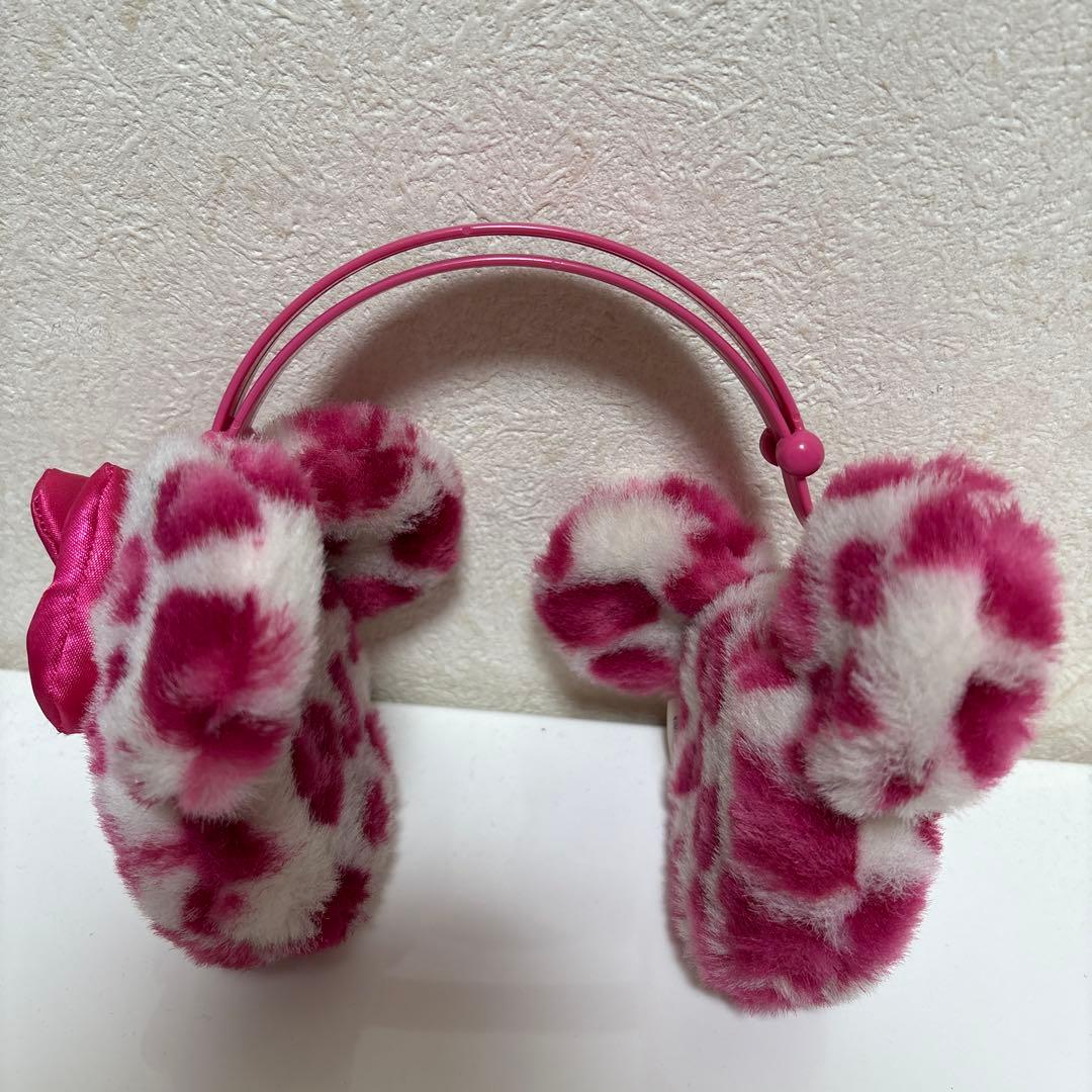 ディズニーイヤーカフ　ピンクヒョウ柄