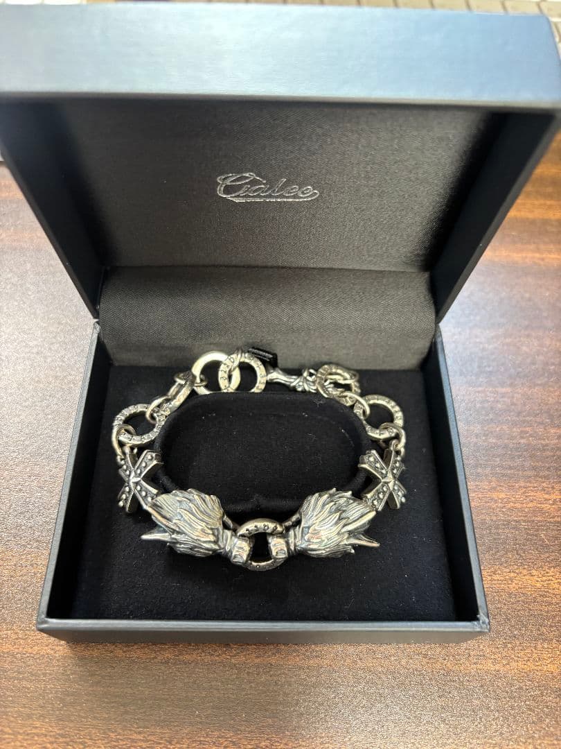 【極美品】Bizarre（ビザール）ツインウルフ シルバーブレスレット