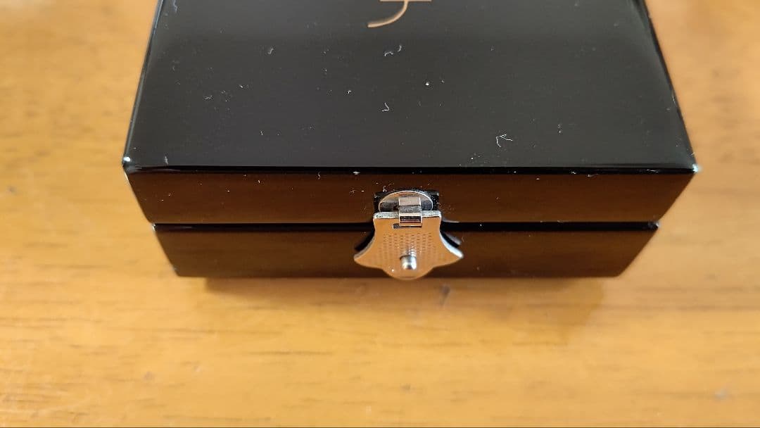 勲章 金文字黒塗箱 - 美品