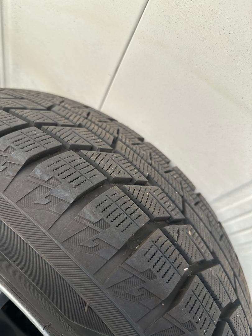 ヨコハマ スタッドレスタイヤ 15インチ 4本セット　195/65R15