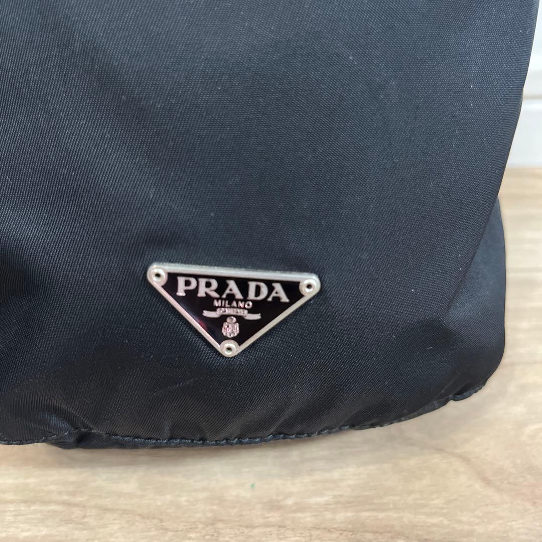 PRADA 黒 ナイロンポーチ　美品