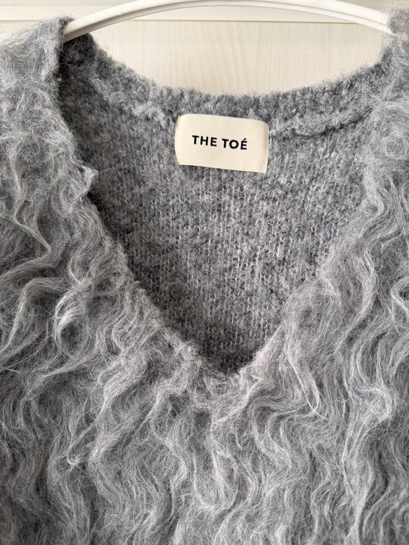 THE TOE グレー Vネック セーター