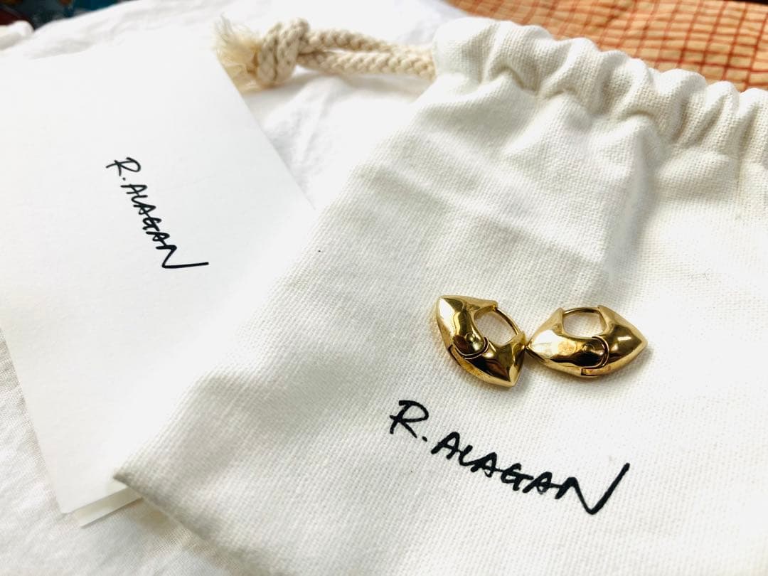 R. ALAGAN TINY BAUM HOOPS ララガン　ピアス