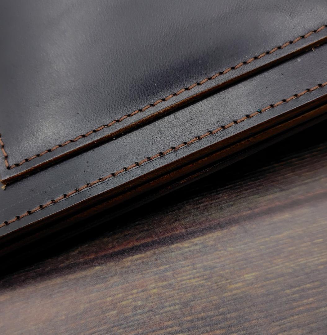 【訳あり値引き】ミドルトラッカーウォレット ホースバット 本革 茶芯ブラック