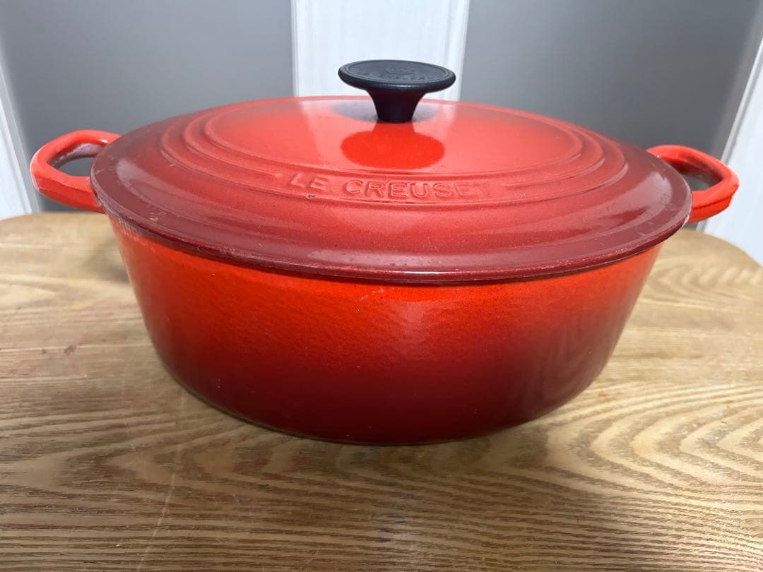 LE CREUSET 鋳鉄製 両手鍋 ル・クルーゼ ２５ オーバル　 レッド