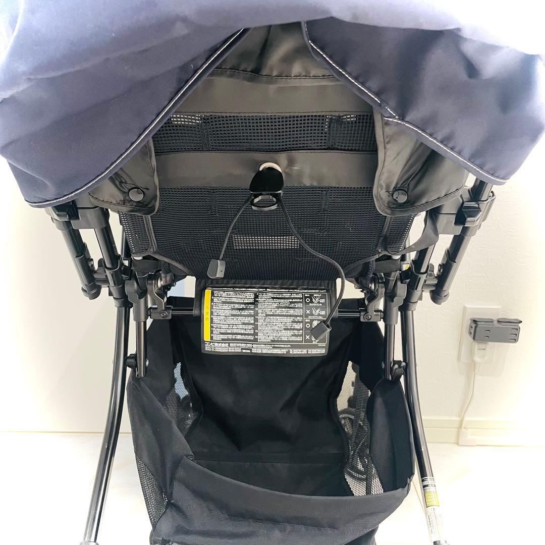 【美品】取説付★コンビベビーカーメチャカルハンディオート4キャスプリュイネイビー