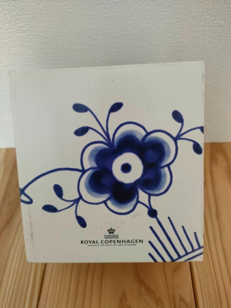 【新品未使用】ロイヤルコペンハーゲン ブルーフルーテッド メガ ジャグ 0.6L