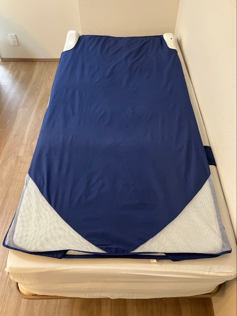 【美品】アテックス 風のマットレス ドライブリーゼシングル AX-KM8002