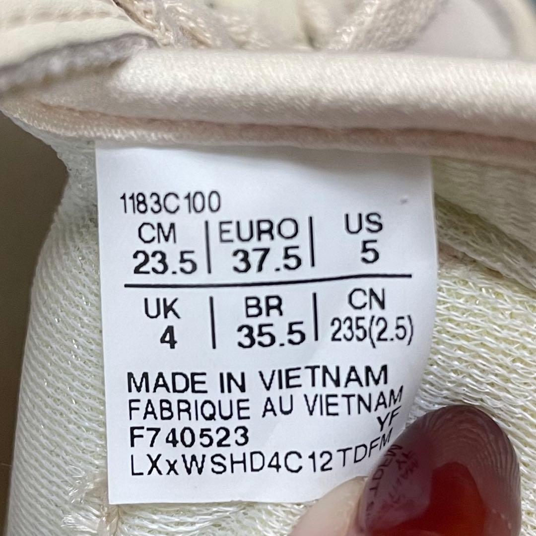 【極美品】Onitsuka Tiger emmi 23.5cm EDR78