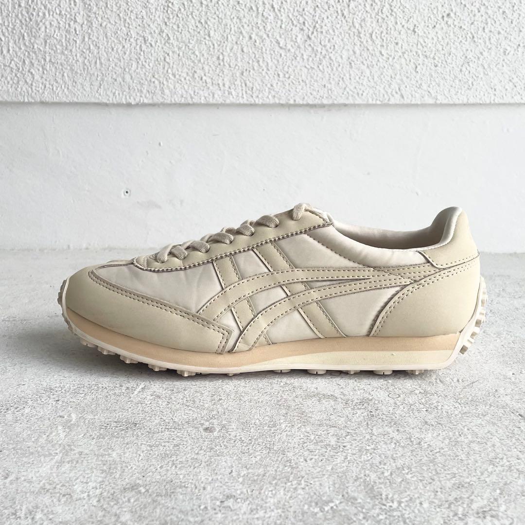 【極美品】Onitsuka Tiger emmi 23.5cm EDR78