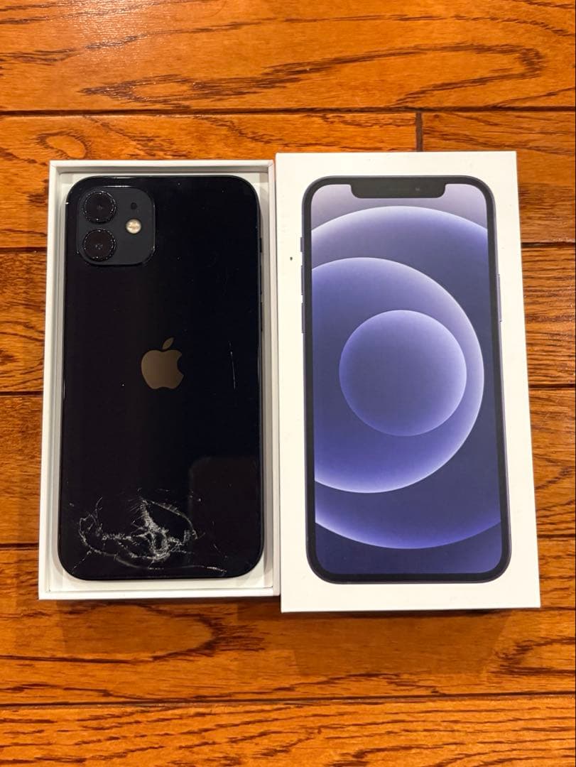 d*4様 Apple iPhone 12 64GB ブラック 本体