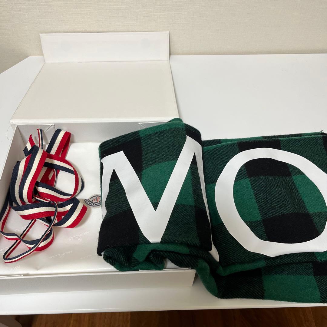 Moncler モンクレール マフラー ブランケット