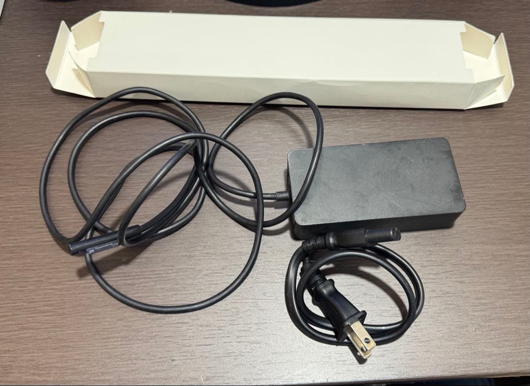 Microsoft surface book2 15インチ