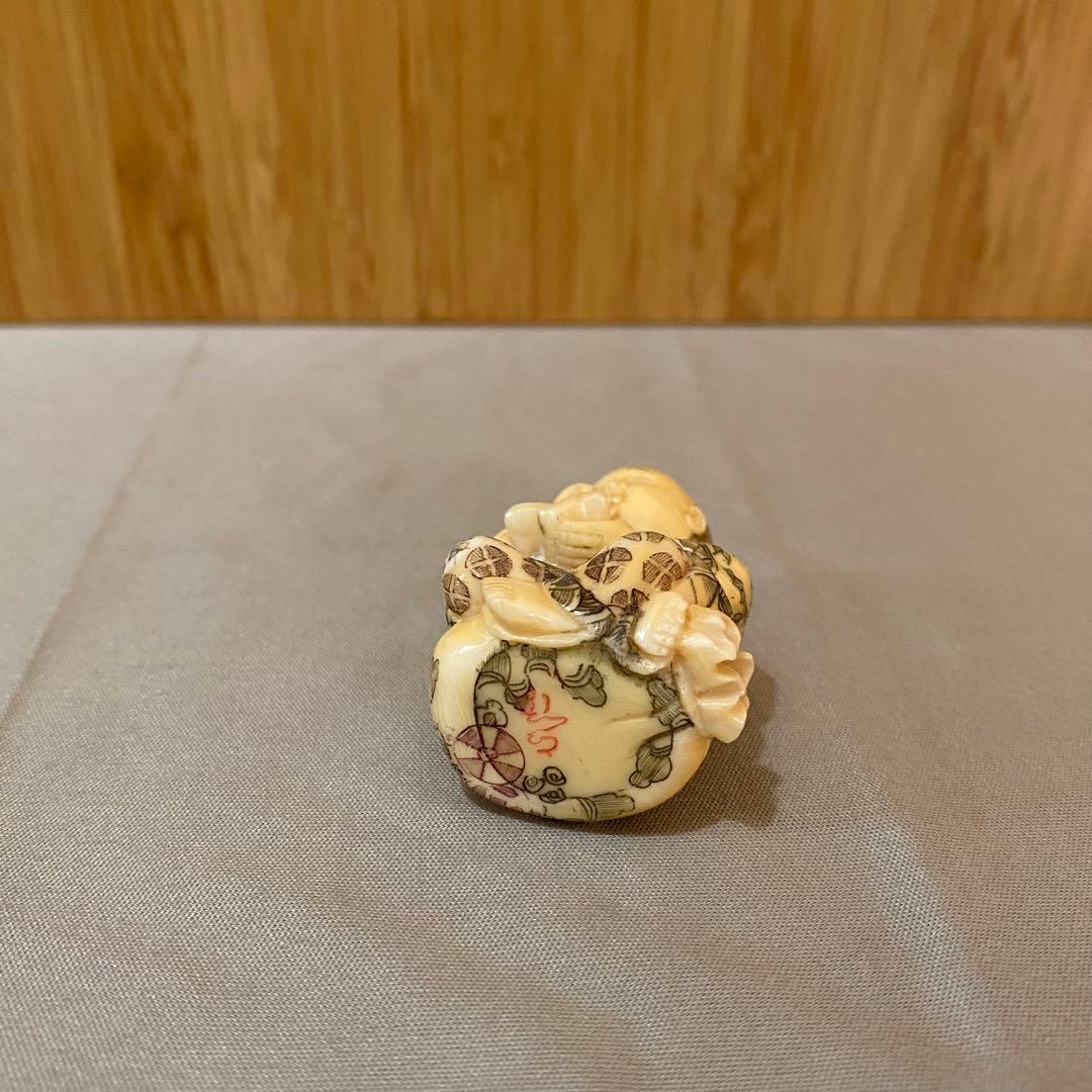 古美術 在銘 山口 カバ牙 根付 河馬 骨董 Netsuke 人物 彫刻⑧