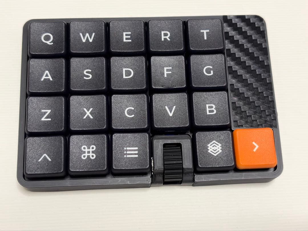 LisM - 1Uモジュール式 無線分割キーボード