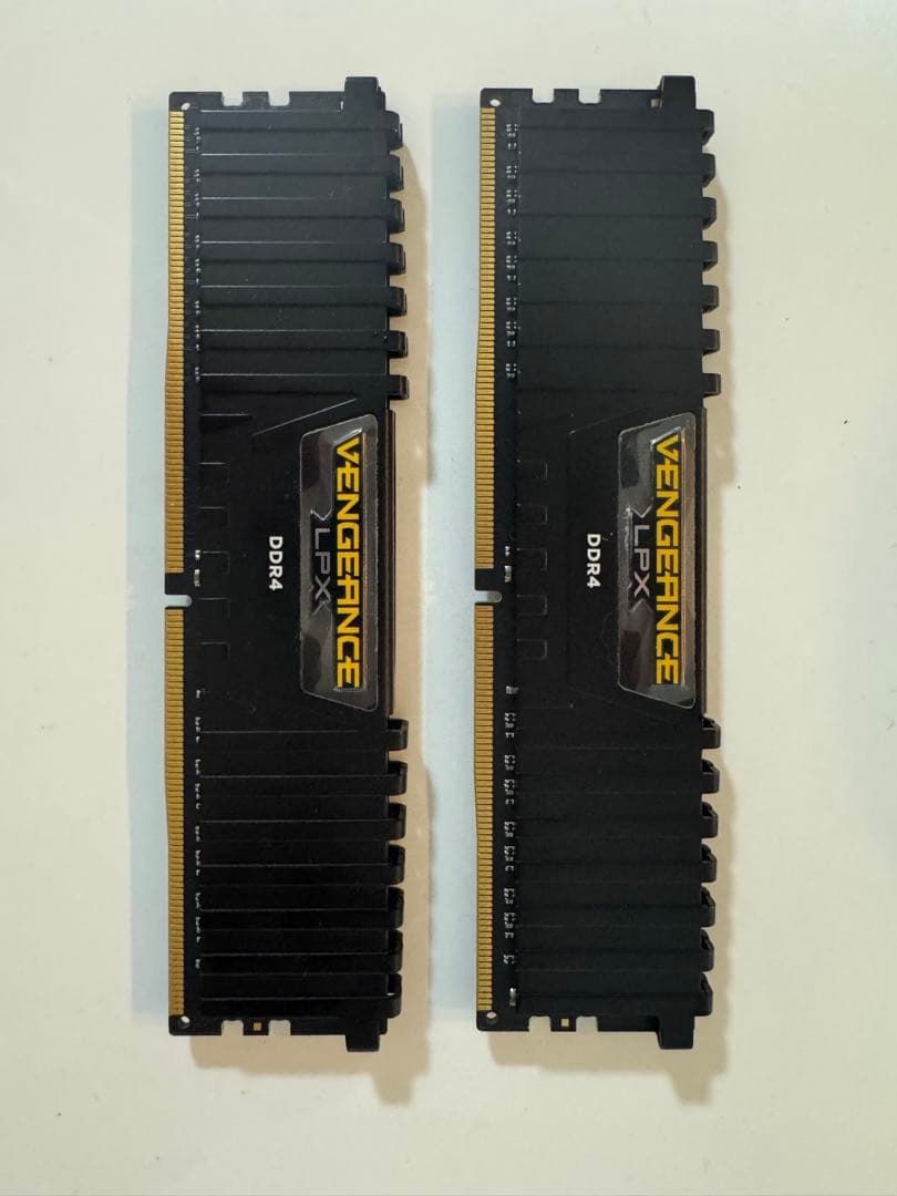 メモリー Corsair Vengeance LPX DDR4 16GB
