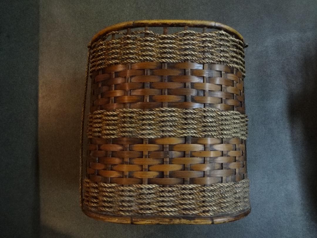 昭和レトログッズ竹籠・インテリア・円筒形バスケット 　直径50cm高さ５２㎝