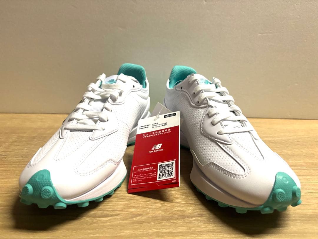 未使用 24.5cm D ニューバランスゴルフシューズ WGS327ACホワイト