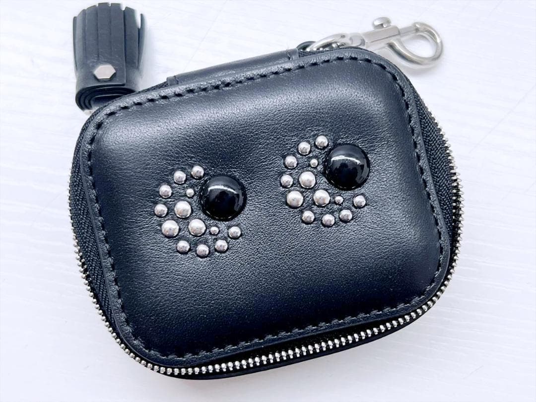 ほぼ未使用　アニヤハインドマーチ　アイズ　イヤホンケース　チャーム　198127