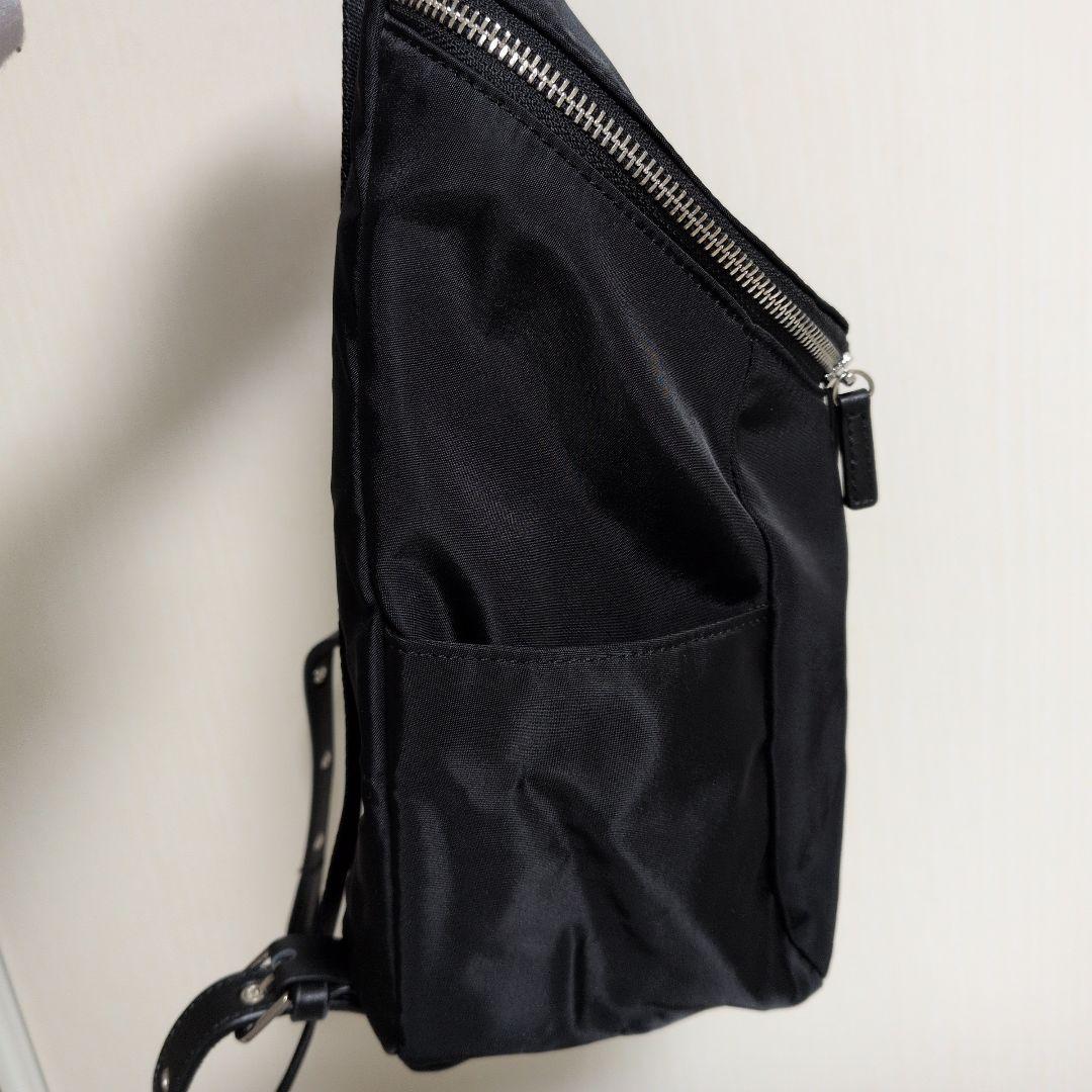 美品アニエスベー　ナイロンリュック　軽量　大容量　黒