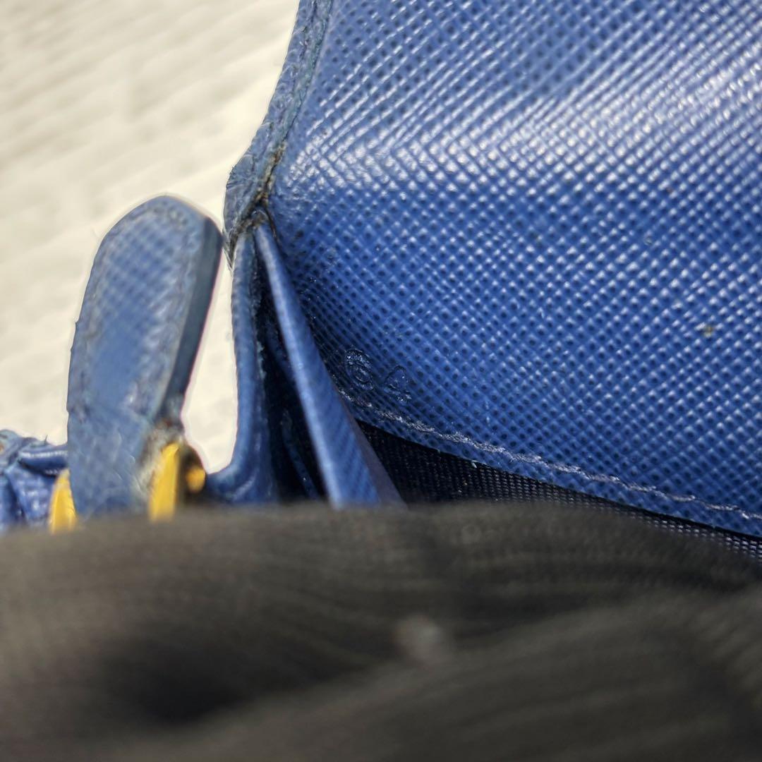 美品　PRADA プラダ　長財布　二つ折り