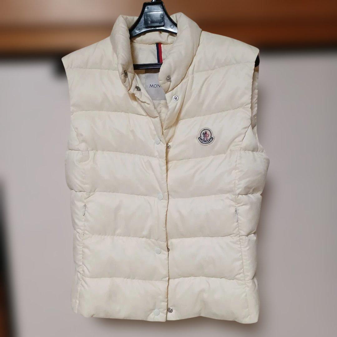 MONCLER アイボリー ダウンベスト