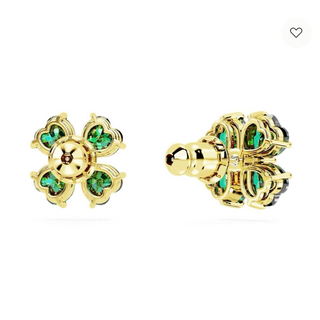 スワロフスキー　ピアス　クローバー　可愛い　キレイ　緑　自然　花　“定価の半額”