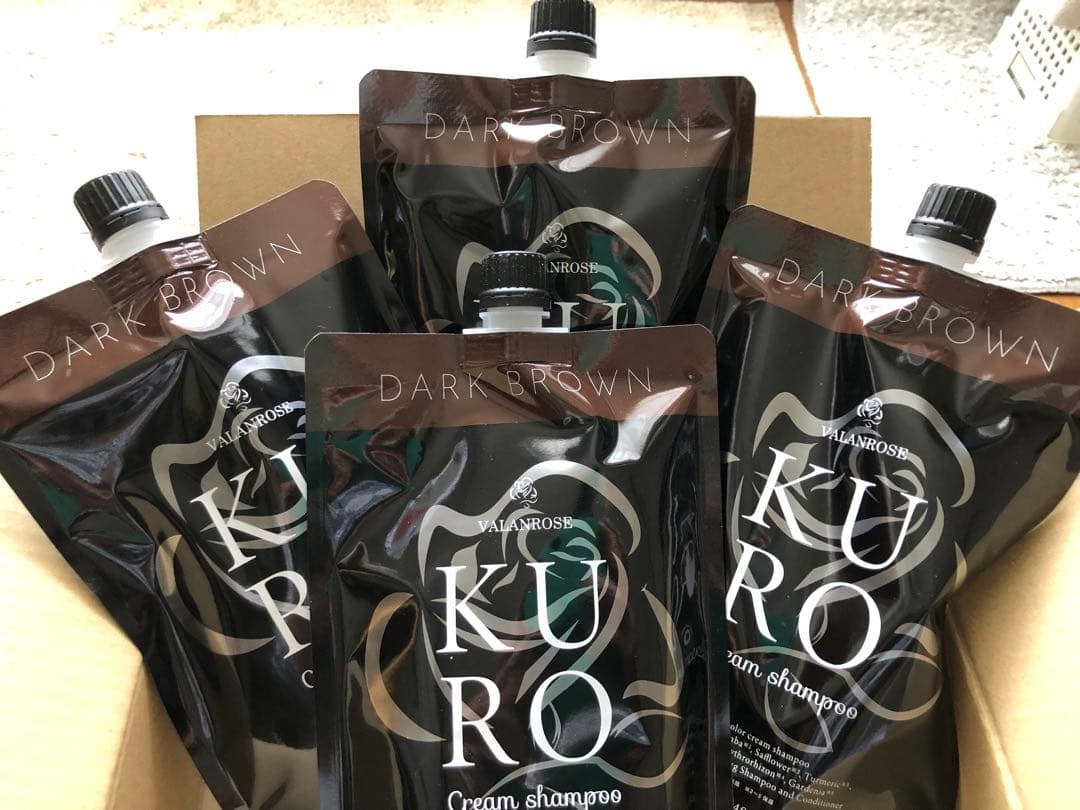 新品　バランスローズ　KURO クリームシャンプー　４セット　ダークブラウン
